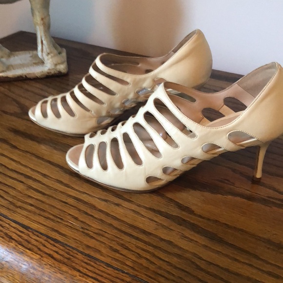 Manolo Blahnik heels - Picture 2 of 5